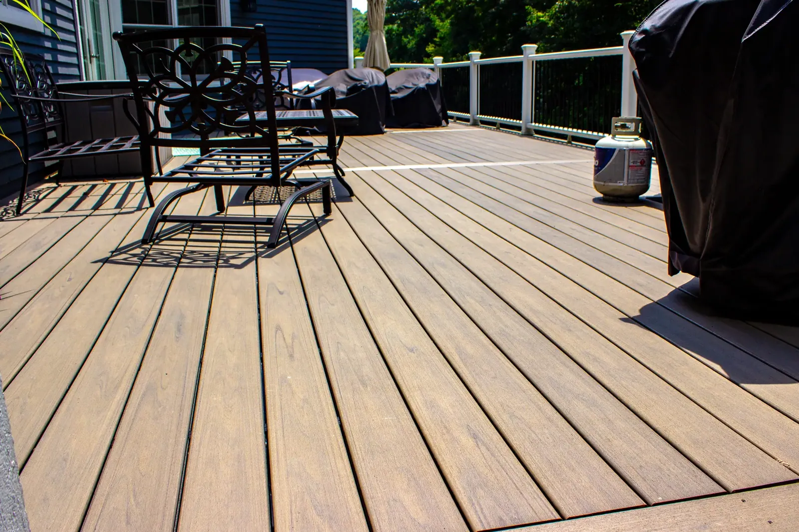 Multi-level deck built by Oasis Custom Decks